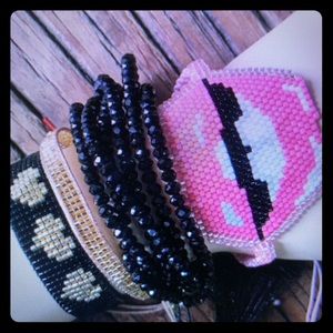 Beautiful bracelet!!